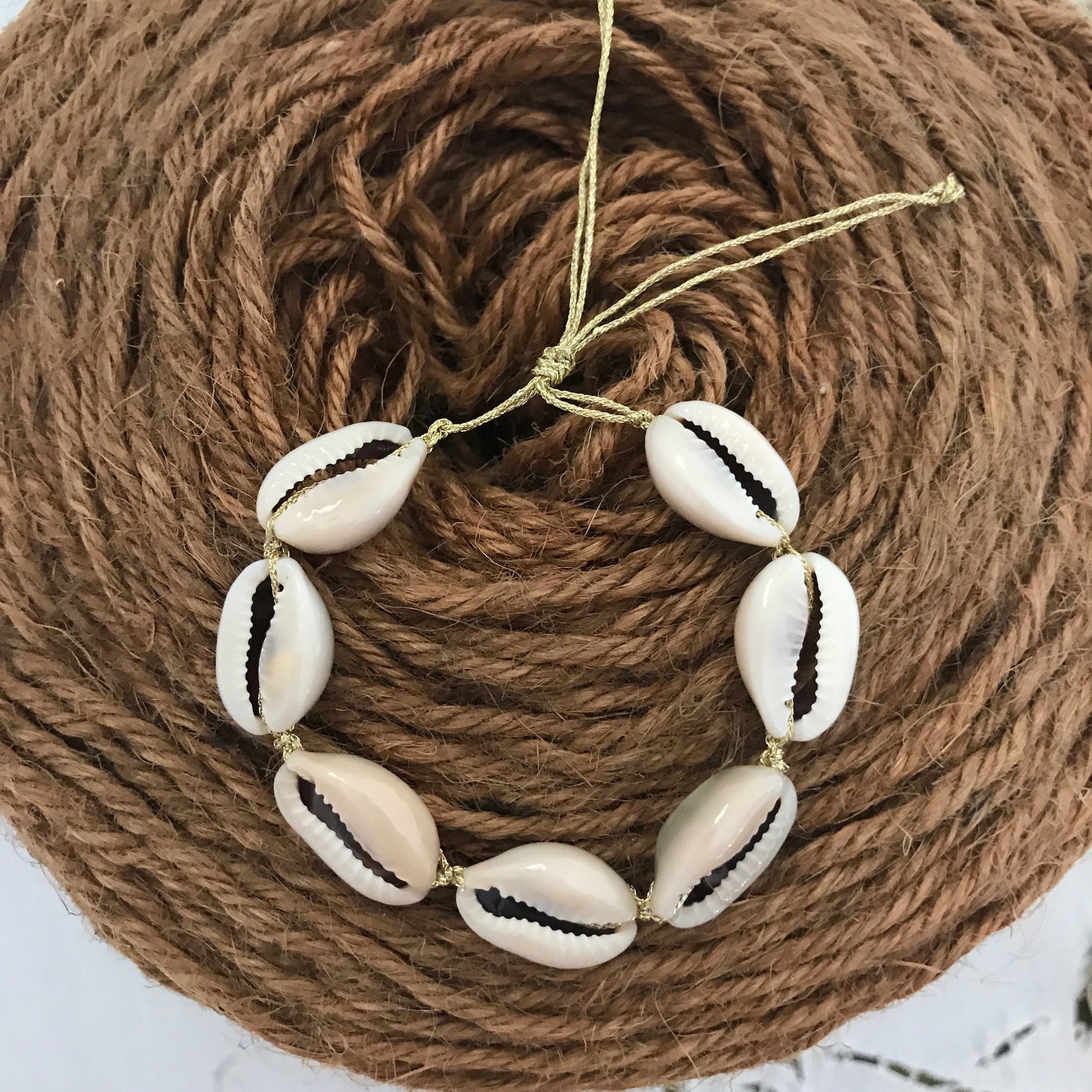 Bracelet coquillages cauri