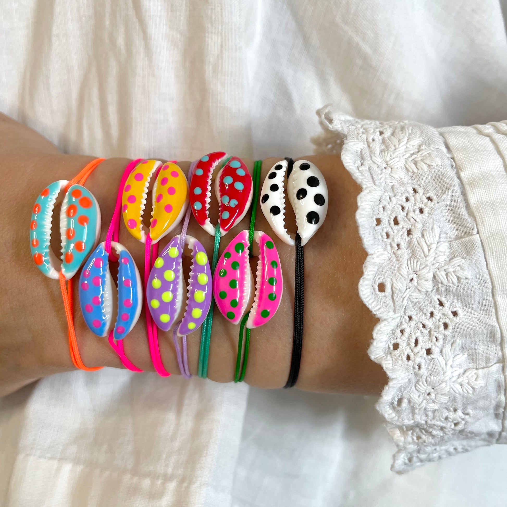 Bracelets coquillage à pois